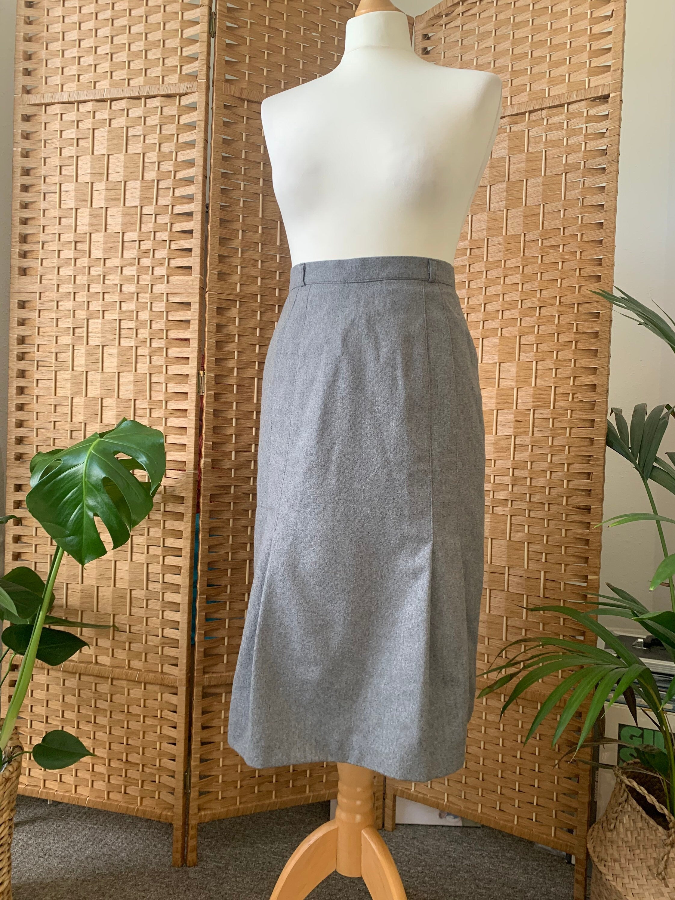 Chic 90s pure new wool grey midi pleated skirt size XS 4 6 8