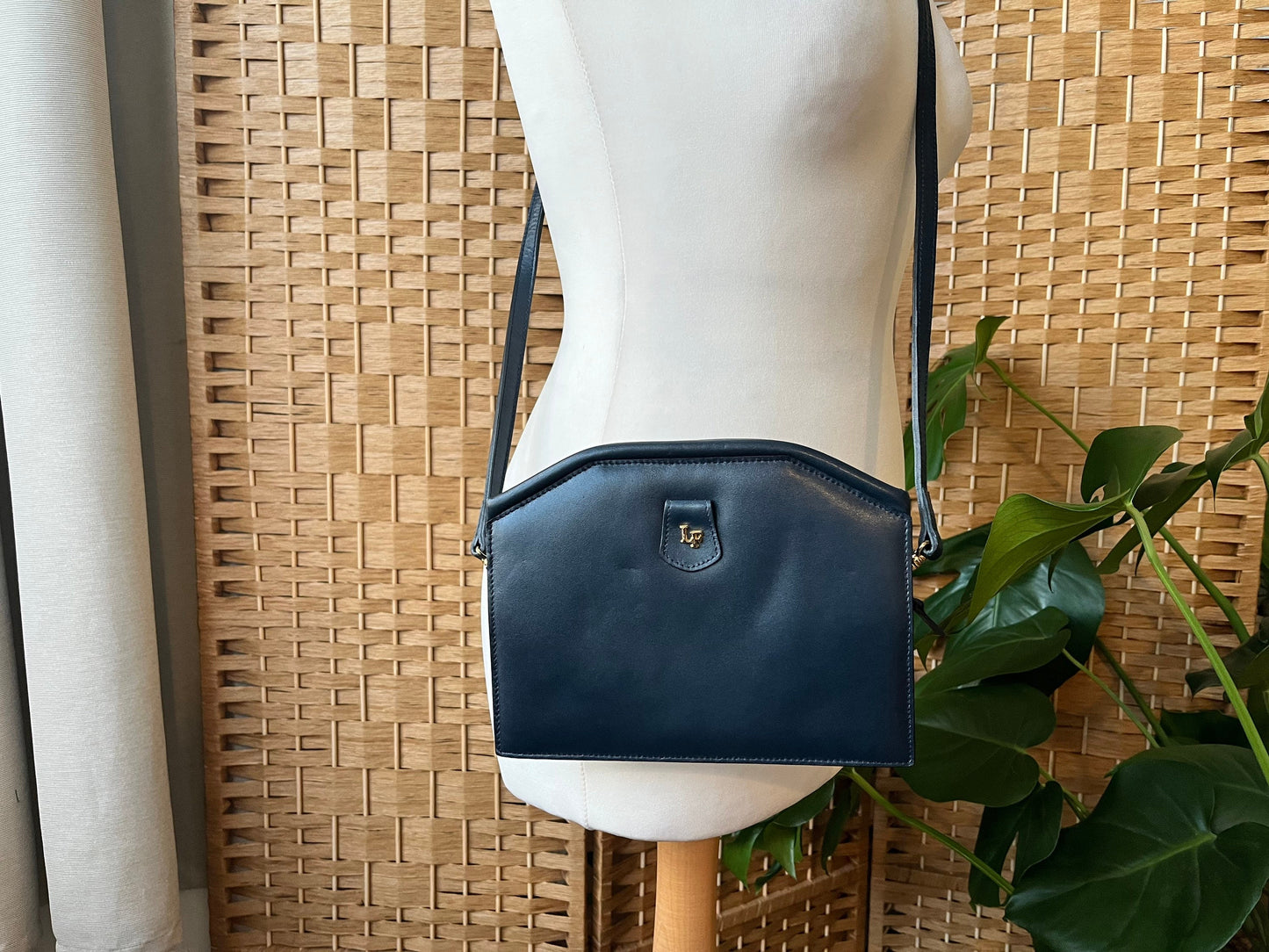 Vintage Louis Feraud Leather two tone bag – ClosetBlues