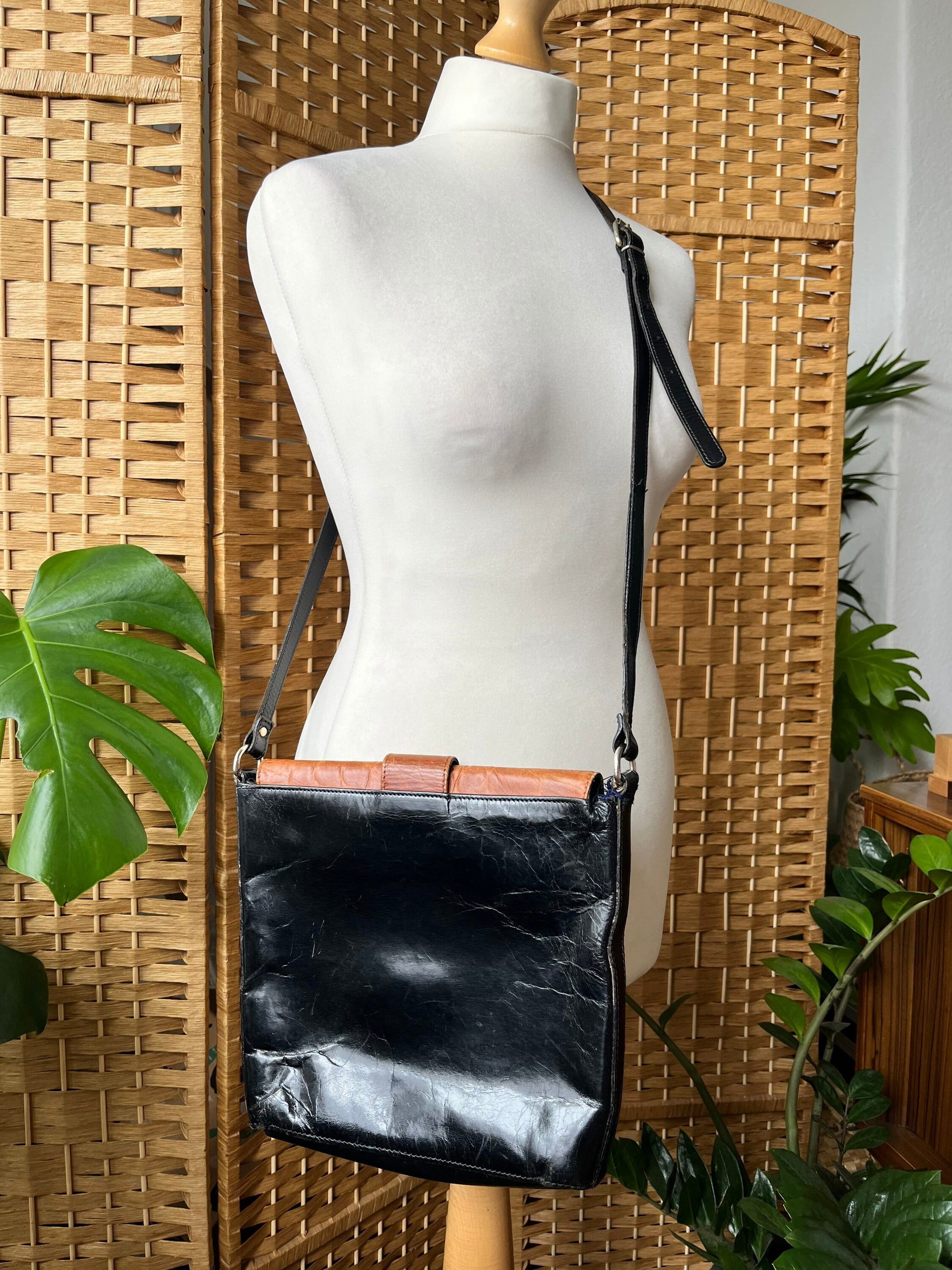 1980s LOUIS FERAUD Handbag // Vintage Designer Minimal Chic 